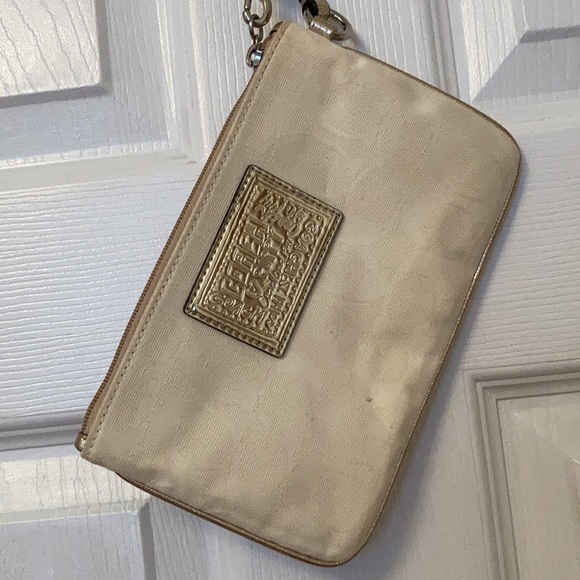 Vintage Coach Wristlet - Picture 3 of 5